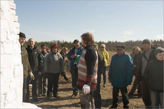 Ajalooliste Võtete keskuse avamine ja tõrva põletamine retortahjuga 24.04.2010. Foto Triin Jermakov